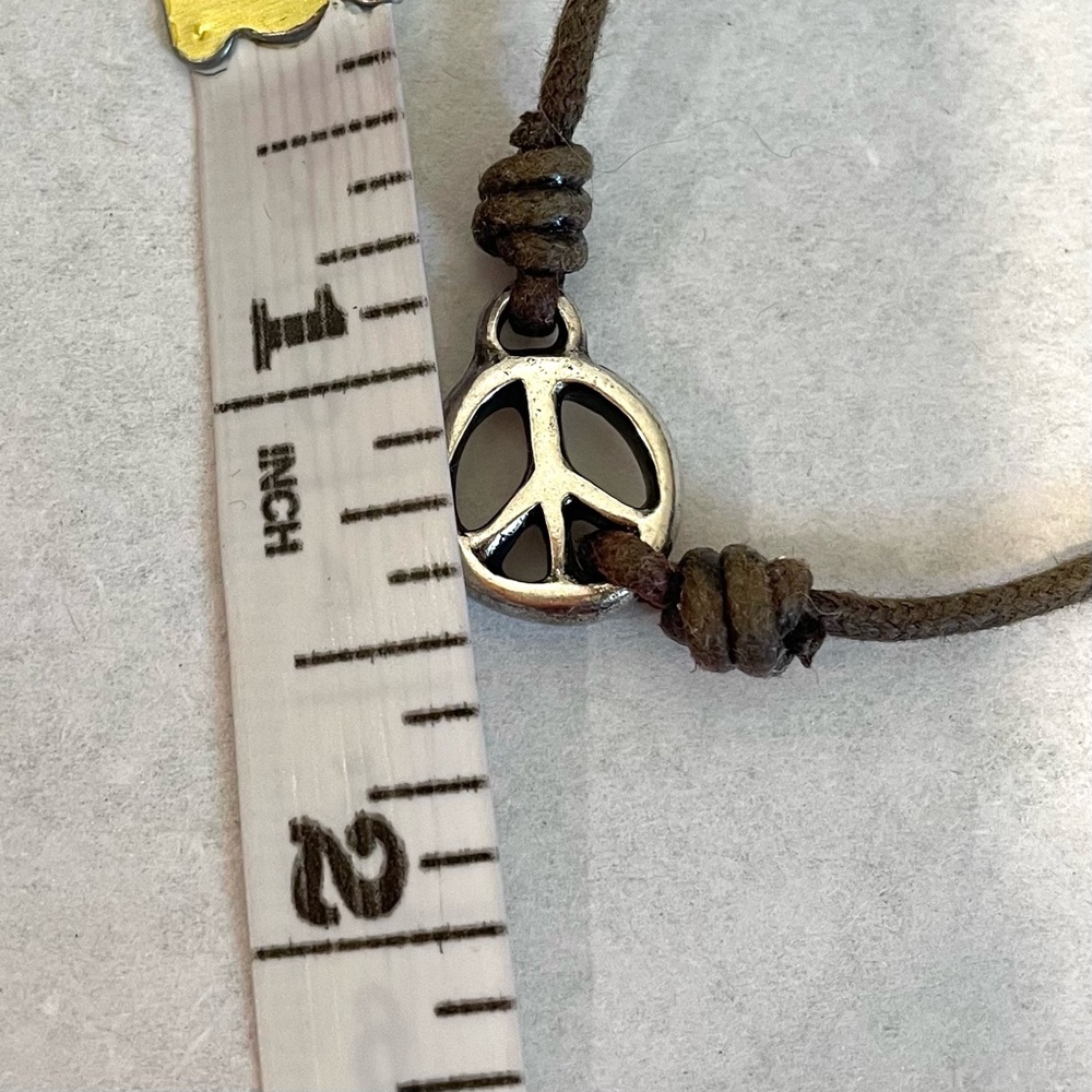 Uno De 50 Leather Adjustable Peace Charms Rope Bracelet - Picture 6 of 7